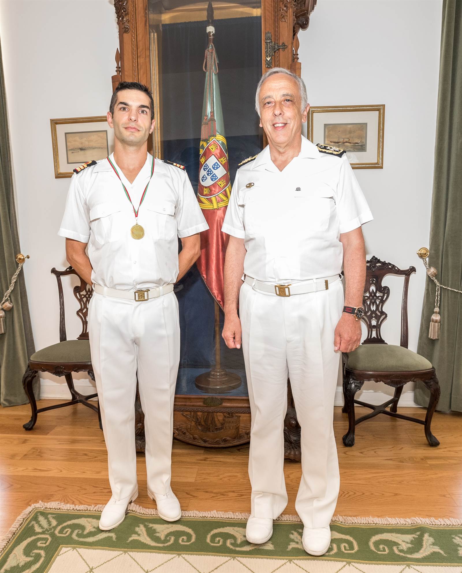 Chefe do EstadoMaior da Armada felicita médico da Marinha campeão europeu de biatlo Tribuna Chefe do EstadoMaior da Armada felicita médico da Marinha campeão europeu de biatlo Tribuna